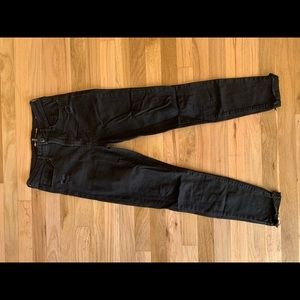 Black skinny jeans